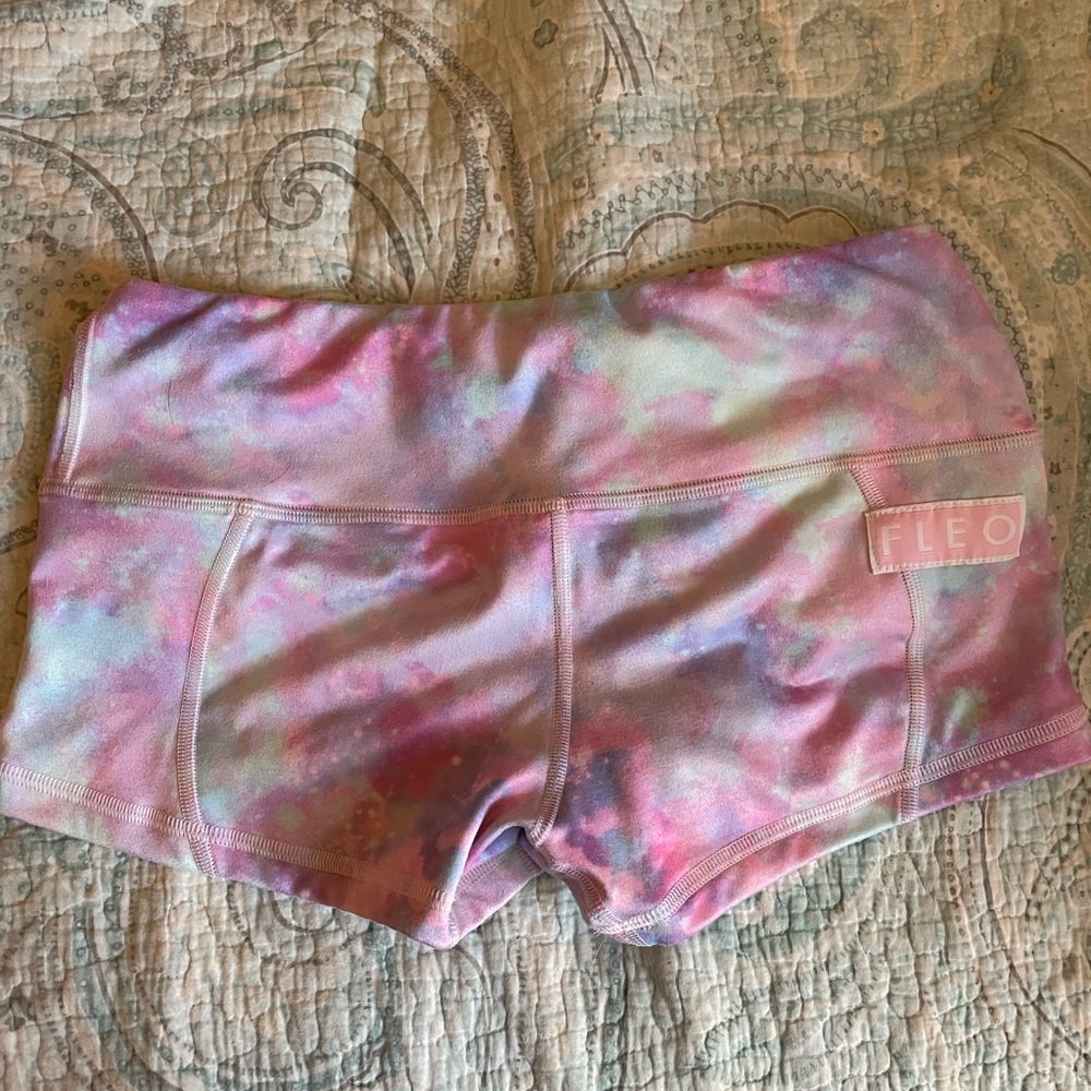 FLEO Fantasy Low rise contour shorts
